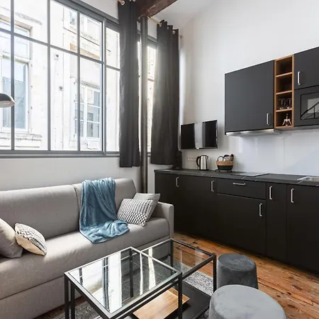 Le Maupassant - Appt En Mezzanine Apartamento Burdeos